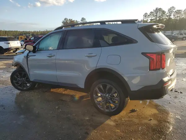 5XYRKDLF7PG177075 2023 KIA SORENTO - Image 2