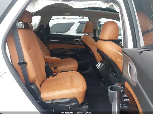 5XYRKDLF7PG188528 2023 KIA SORENTO - Image 8