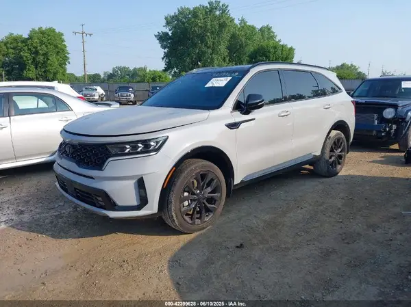 5XYRKDLF7PG195334 2023 KIA SORENTO - Image 2