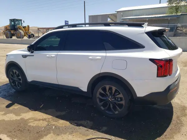 5XYRKDLF8MG015371 2021 KIA SORENTO - Image 2