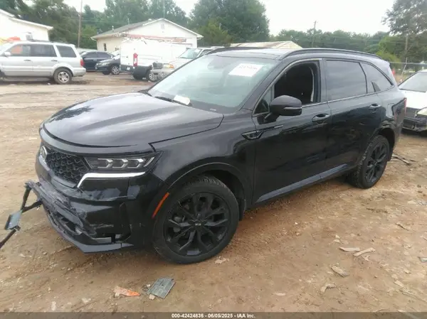 5XYRKDLF8MG026547 2021 KIA SORENTO - Image 2