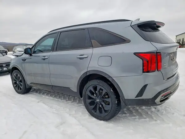 5XYRKDLF8MG028329 2021 KIA SORENTO - Image 2