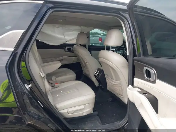 5XYRKDLF8MG049861 2021 KIA SORENTO - Image 8