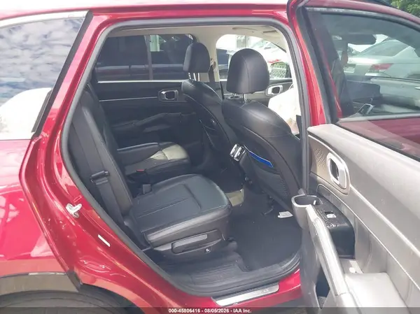 5XYRKDLF8NG077368 2022 KIA SORENTO - Image 8