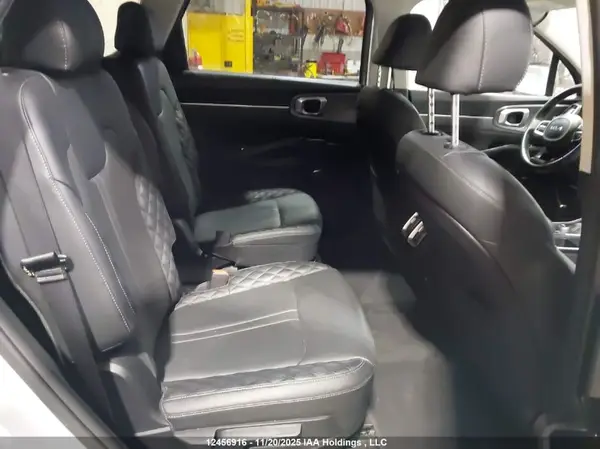 5XYRKDLF8NG093375 2022 KIA SORENTO - Image 8