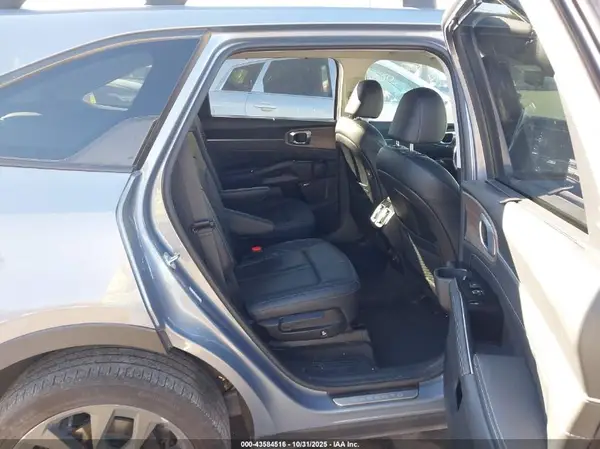 5XYRKDLF8PG202114 2023 KIA SORENTO - Image 8