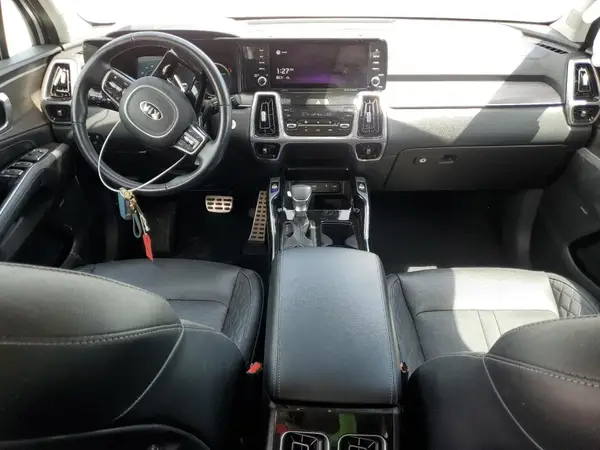 5XYRKDLF9MG015573 2021 KIA SORENTO - Image 8