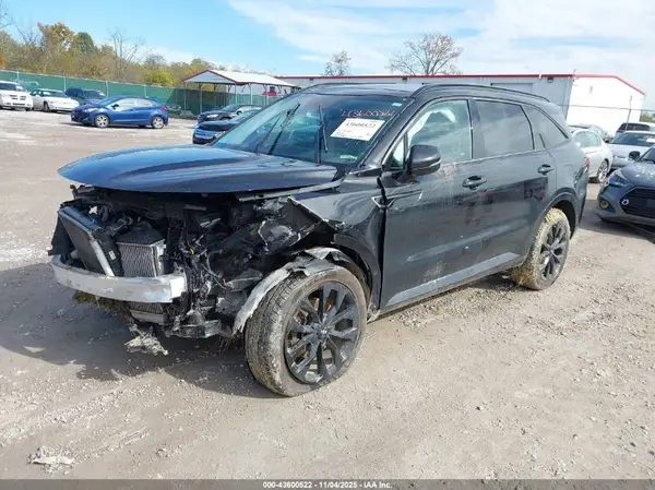 5XYRKDLF9MG047858 2021 KIA SORENTO - Image 2