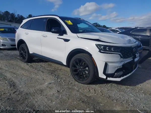 5XYRKDLF9MG053238 2021 KIA SORENTO - Image 1