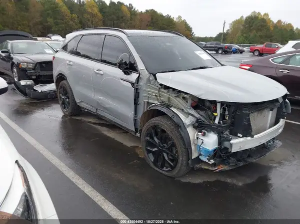 5XYRKDLF9NG080957 2022 KIA SORENTO - Image 1