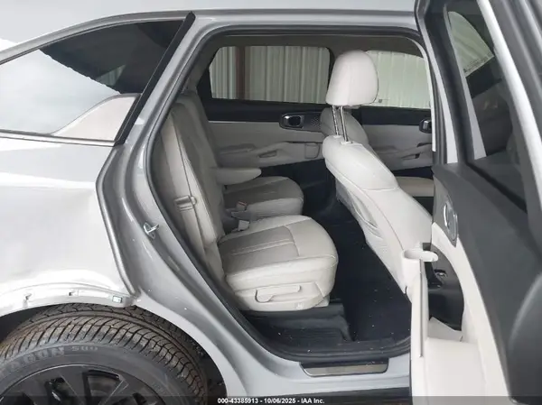 5XYRKDLF9NG160727 2022 KIA SORENTO - Image 8