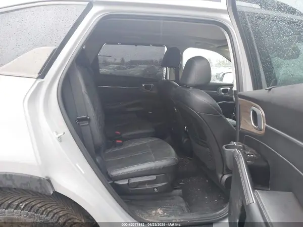 5XYRKDLF9PG164070 2023 KIA SORENTO - Image 8