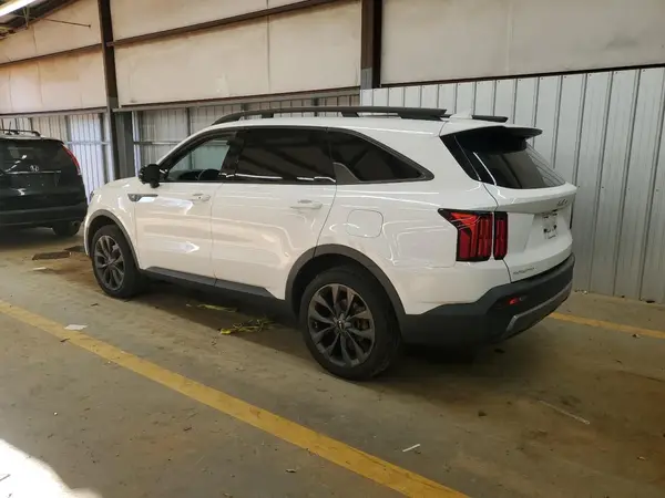 5XYRKDLF9PG189535 2023 KIA SORENTO - Image 2