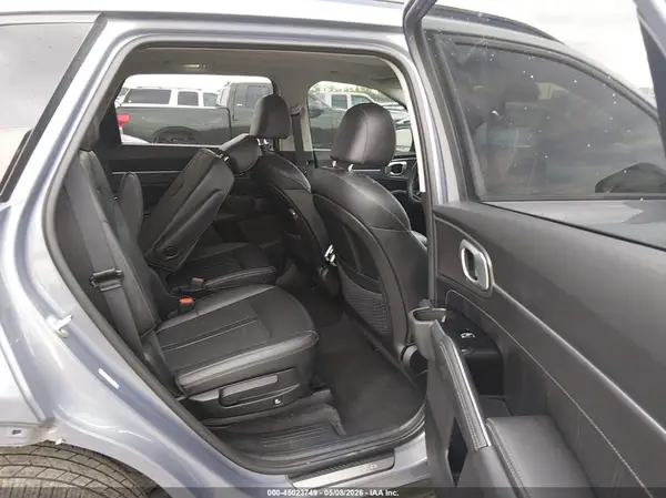 5XYRKDLF9PG224705 2023 KIA SORENTO - Image 8