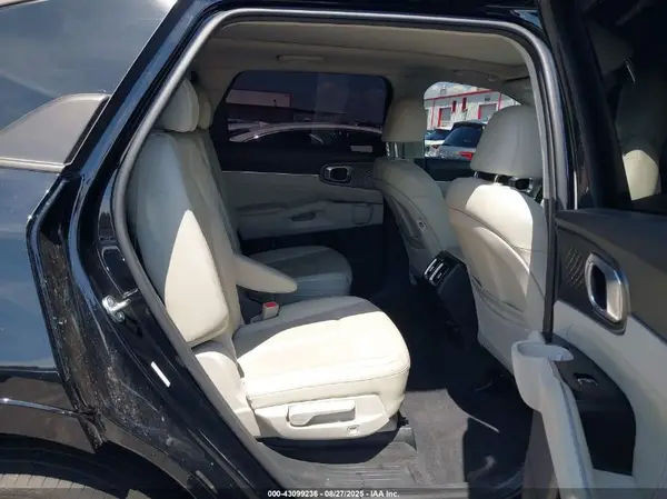 5XYRKDLF9PG230343 2023 KIA SORENTO - Image 8