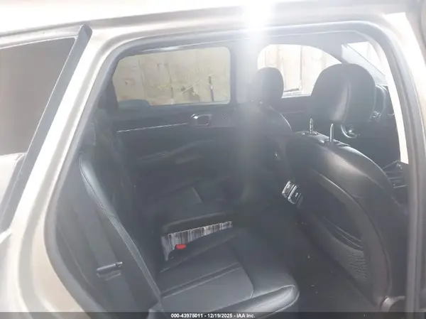 5XYRKDLFXMG032740 2021 KIA SORENTO - Image 8