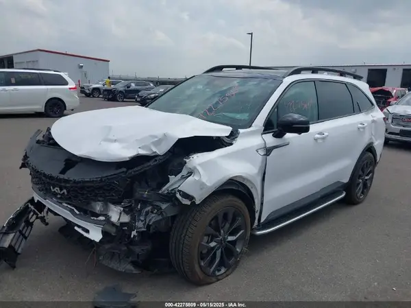 5XYRKDLFXNG111374 2022 KIA SORENTO - Image 2