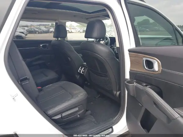 5XYRKDLFXNG111374 2022 KIA SORENTO - Image 8