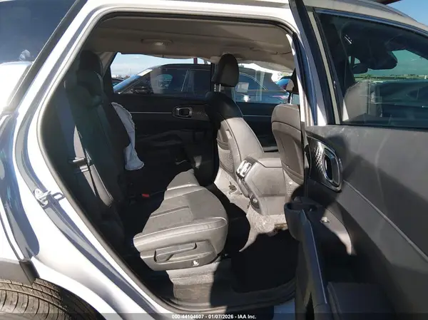 5XYRL4JC1RG272966 2024 KIA SORENTO - Image 8