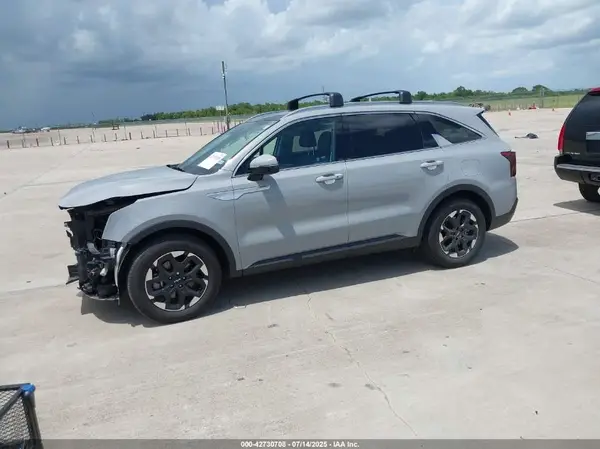 5XYRL4JC1RG277987 2024 KIA SORENTO - Image 2