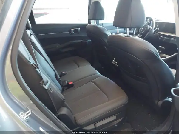 5XYRL4JC3RG263234 2024 KIA SORENTO - Image 8