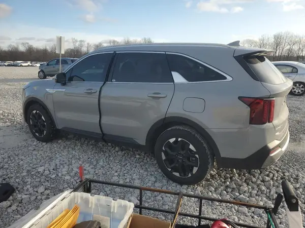 5XYRL4JC3RG292832 2024 KIA SORENTO - Image 2