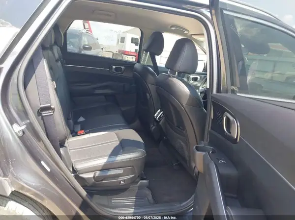 5XYRL4JC5RG279290 2024 KIA SORENTO - Image 8