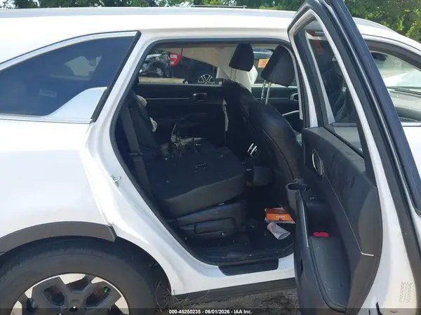 5XYRL4JC6RG266676 2024 KIA SORENTO - Image 8