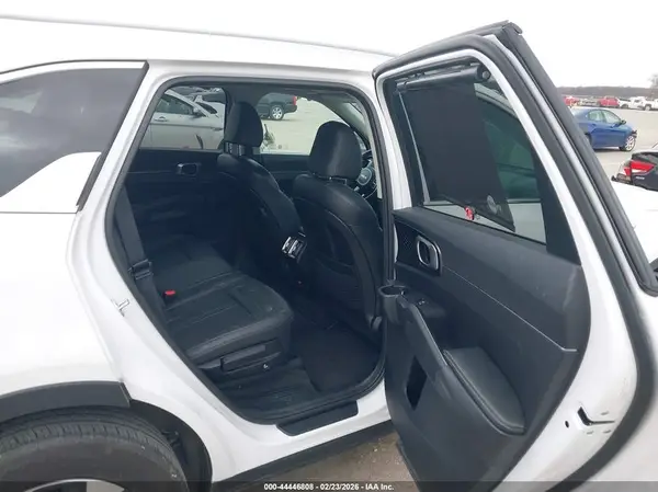 5XYRL4JC7RG295250 2024 KIA SORENTO - Image 8