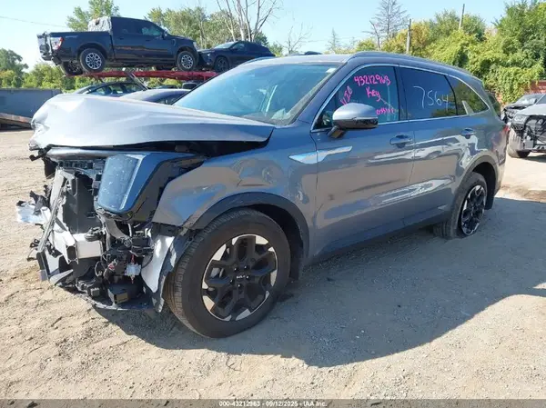 5XYRL4JC8SG327564 2025 KIA SORENTO - Image 2