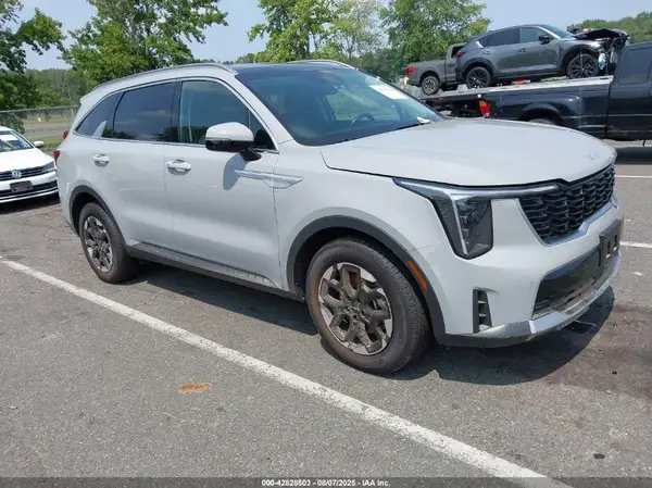 5XYRL4JC8SG370768 2025 KIA SORENTO - Image 1