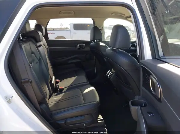 5XYRL4JC9RG260385 2024 KIA SORENTO - Image 8