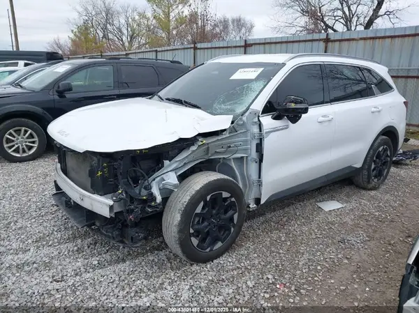 5XYRL4JCXRG296697 2024 KIA SORENTO - Image 2