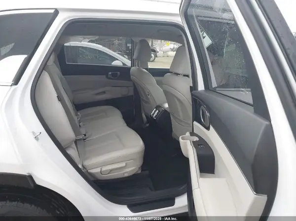 5XYRL4JCXSG326836 2025 KIA SORENTO - Image 8