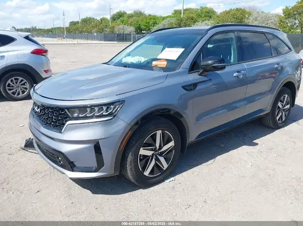 5XYRL4LC1PG210736 2023 KIA SORENTO - Image 2