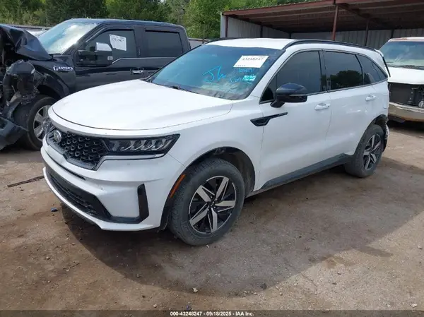 5XYRL4LC3MG019752 2021 KIA SORENTO - Image 2