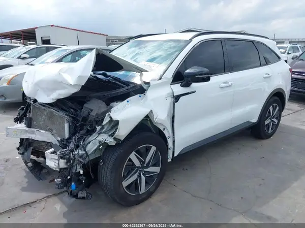 5XYRL4LC3NG117584 2022 KIA SORENTO - Image 2