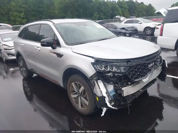 5XYRL4LC3NG122882 2022 KIA SORENTO - Image 1