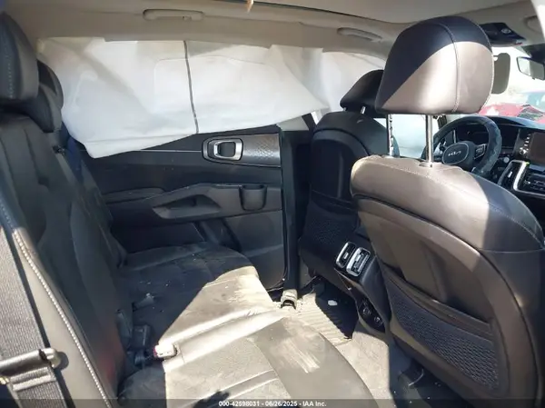 5XYRL4LC3PG245231 2023 KIA SORENTO - Image 8