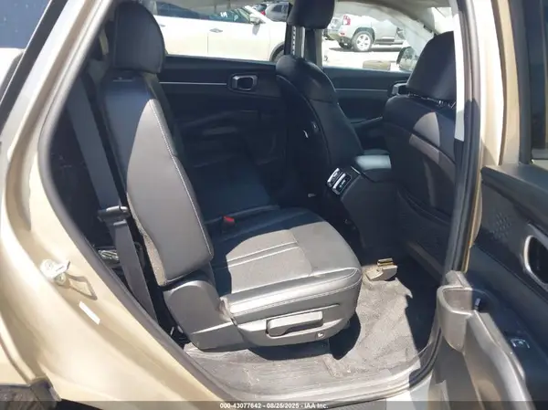 5XYRL4LC4MG002443 2021 KIA SORENTO - Image 8