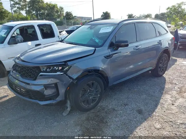 5XYRL4LC4NG137195 2022 KIA SORENTO - Image 2