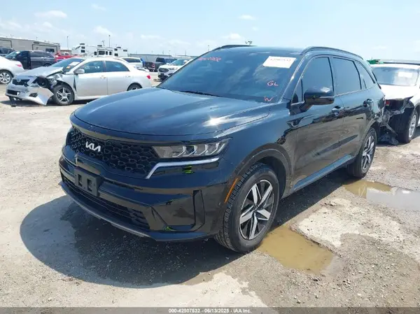 5XYRL4LC5PG175831 2023 KIA SORENTO - Image 2