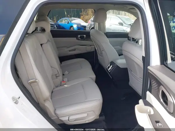 5XYRL4LC5PG220380 2023 KIA SORENTO - Image 8