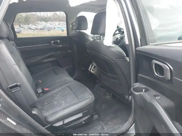 5XYRL4LC7NG125221 2022 KIA SORENTO - Image 8