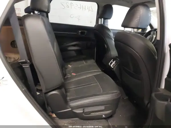 5XYRL4LC8NG087093 2022 KIA SORENTO - Image 8