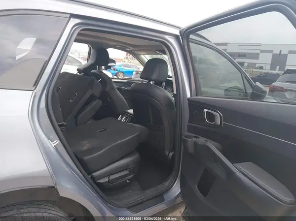 5XYRL4LC9PG182586 2023 KIA SORENTO - Image 8