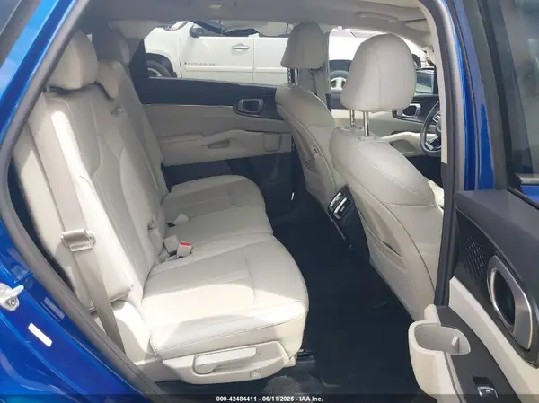 5XYRL4LCXMG008909 2021 KIA SORENTO - Image 8