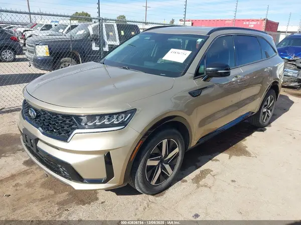 5XYRL4LCXMG066227 2021 KIA SORENTO - Image 2