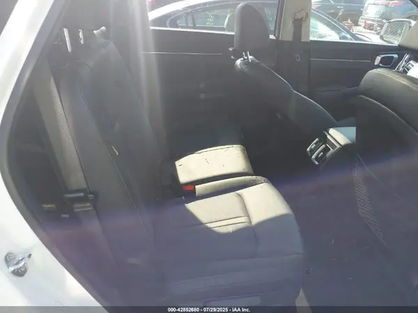 5XYRLDJC0SG322858 2025 KIA SORENTO - Image 8