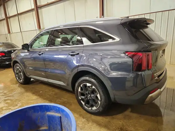 5XYRLDJC0SG389556 2025 KIA SORENTO - Image 2